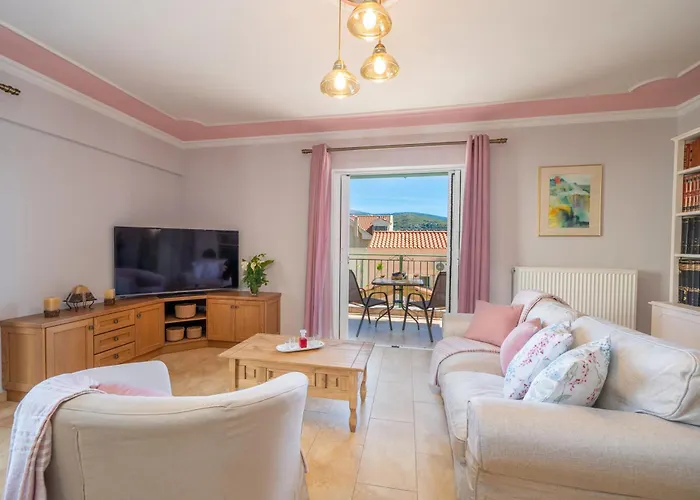 La Casa De Agathi アルゴストリオン